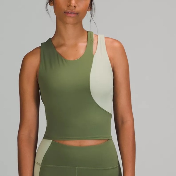 Nulu Asymmetrical Top Colour Block by lululemon size 6 green - Picture 3 of 9